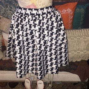 Express Geometric patterned skirt